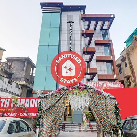 Oyo Townhouse 748 Hotel Parth Paradise Ghaziabad Esterno foto
